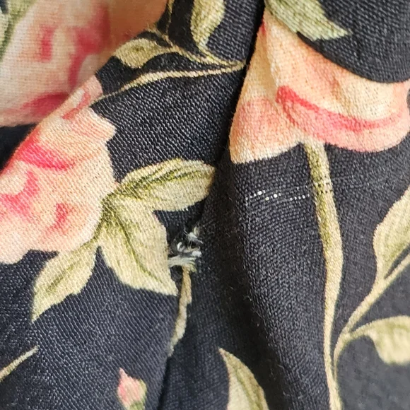 ZARA Floral Sinch Front Top - Picture 8 of 10